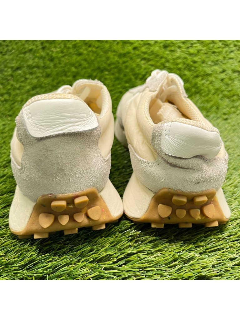 Seavees Acorn Trainer Womens Size 7.5 Beige Gray Athletic Running Shoes Sneakers — image 6 of 8